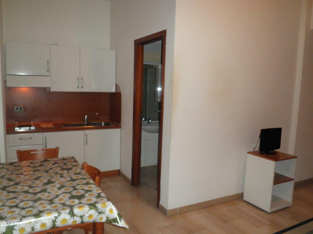 Residence Executive Анкона Екстер'єр фото